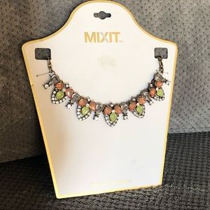 Beautiful Statement necklace.